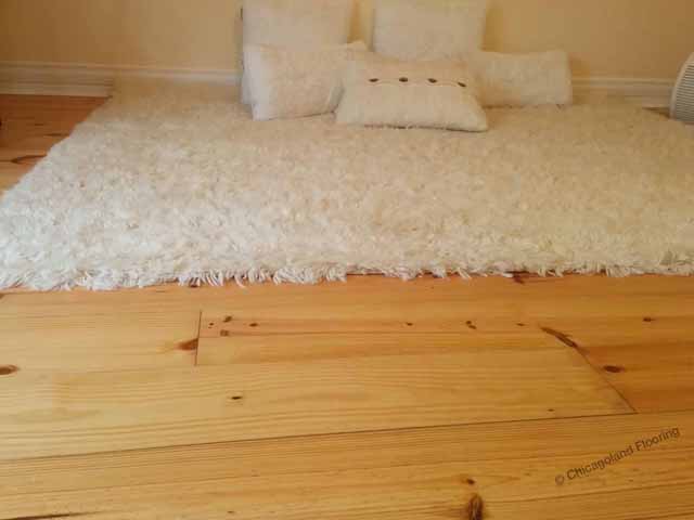 wide_plank_pine_floors_detail